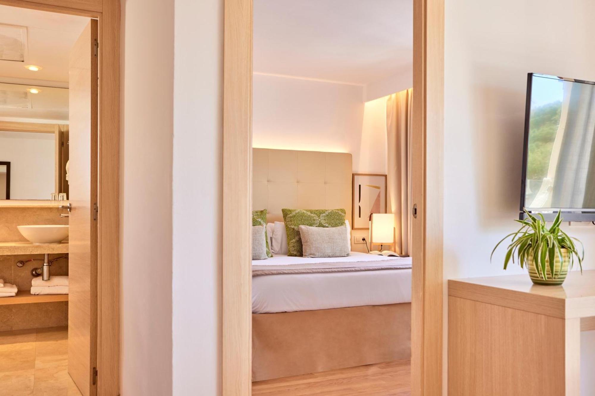 Aparthotel Zafiro Bahia 4*