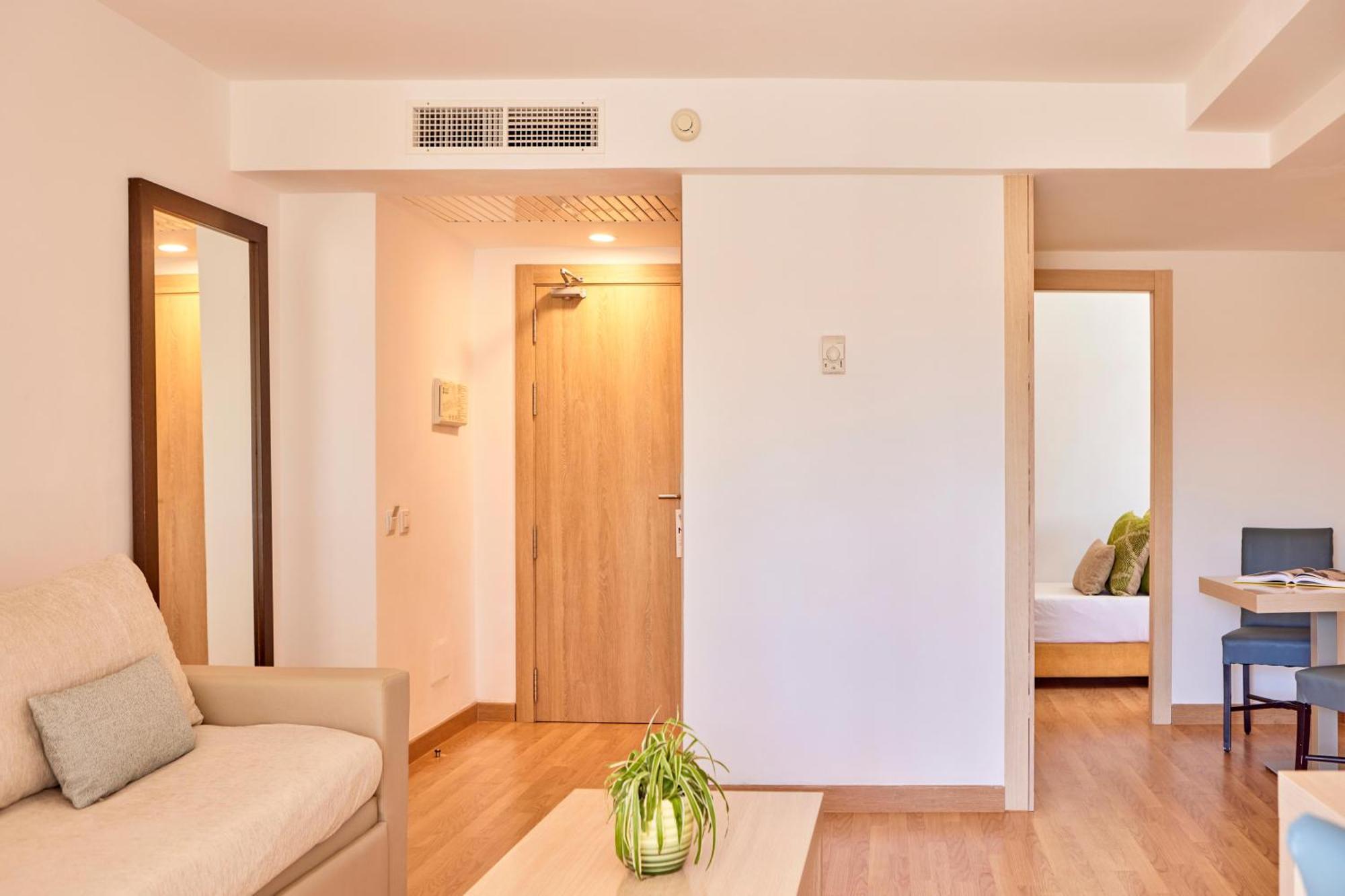 Aparthotel Zafiro Bahia