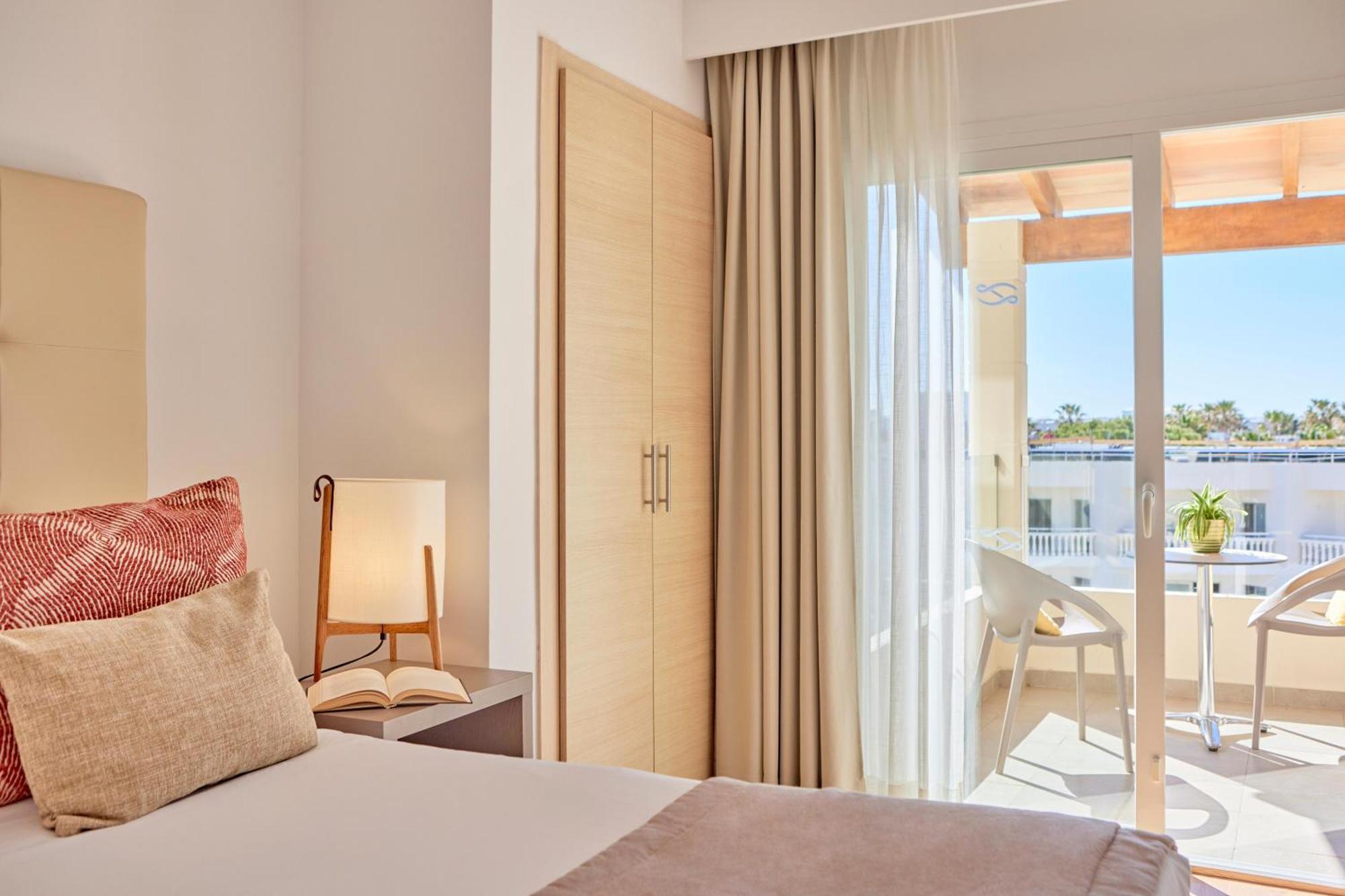Zafiro Bahia 4* Playa de Muro (Mallorca)