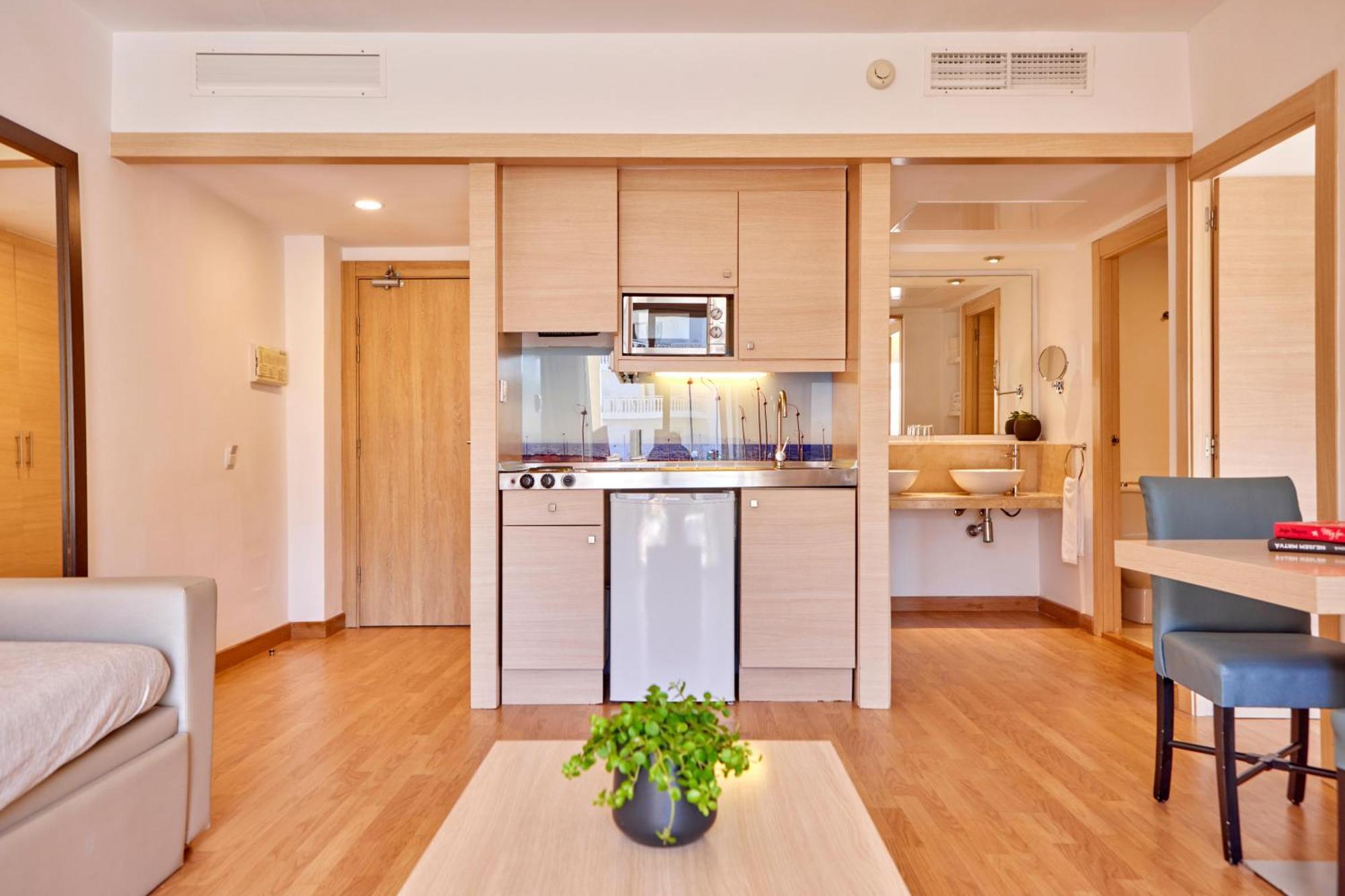 Zafiro Bahia Aparthotel 4*