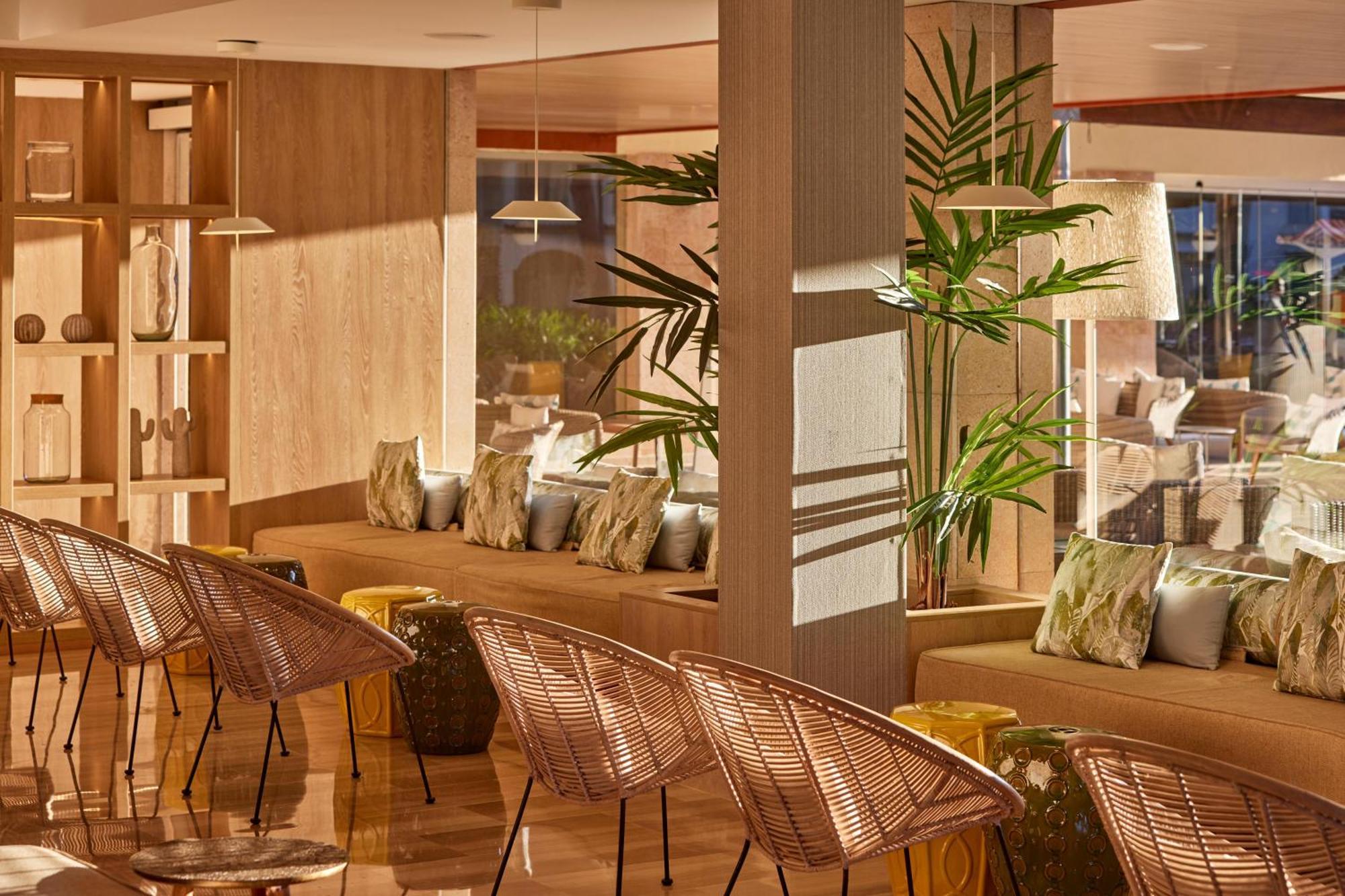 Zafiro Bahia Aparthotel Playa de Muro (Mallorca)