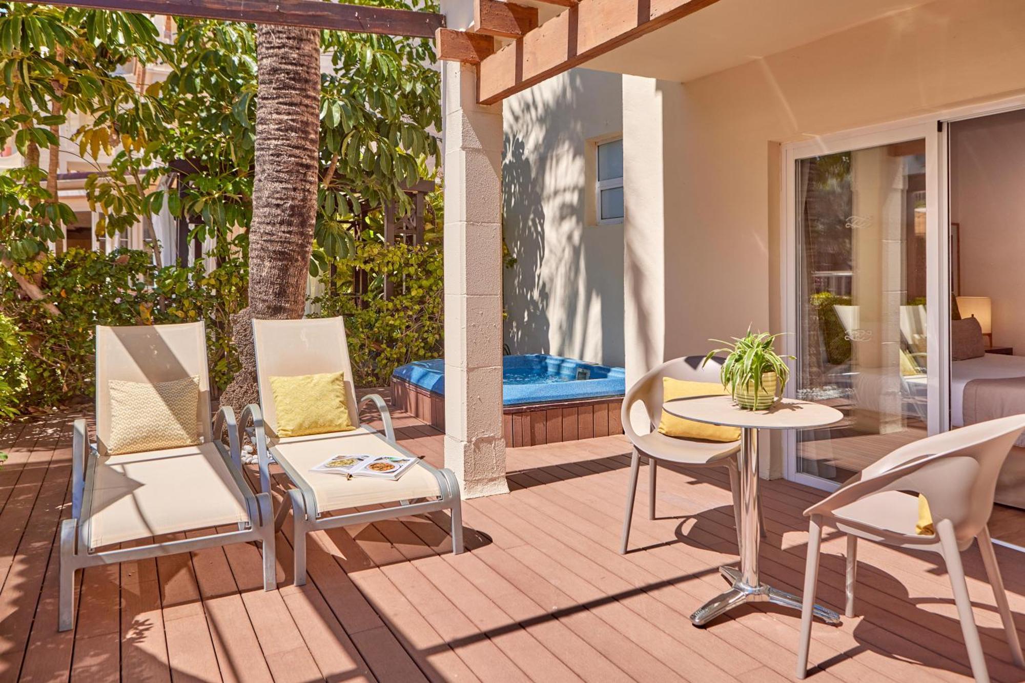 Aparthotel Zafiro Bahia Playa de Muro (Mallorca)